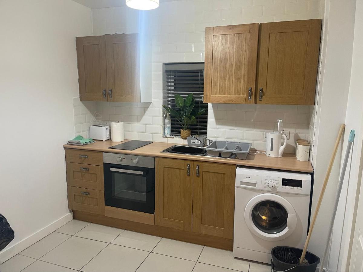 Ferienwohnung 2 Bed Flat Right In Centre Of Portrush Town Exterior foto